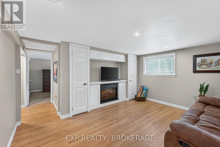 28599608/1500-blakeys-point-road/augusta-twp/augusta/ontario/K0E1T0_32