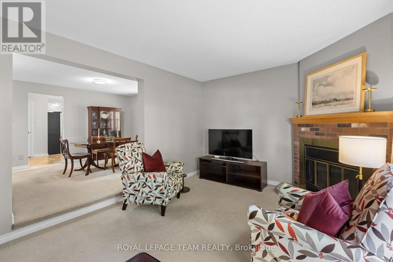 28918556/24-hyannis-avenue/cedargrovefraserdale/ottawa/ontario/K2J2W8_16