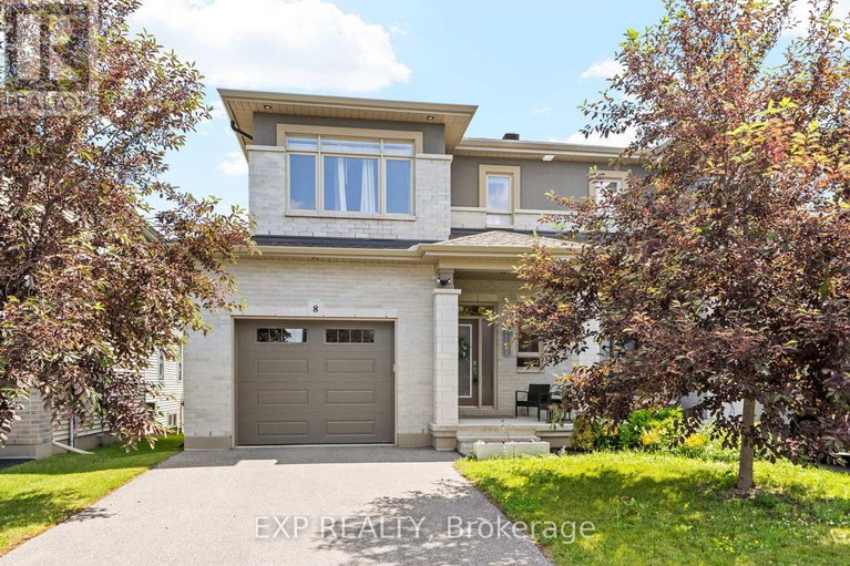 8 Dulmage Crescent