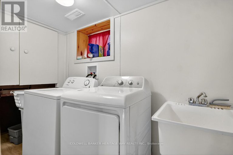 29223136/268-ottawa-street/almonte/mississippi-mills/ontario/K0A1K0_21