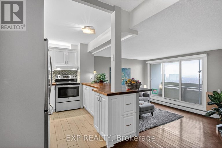 29618054/2009-1171-ambleside-drive/woodroffe/ottawa/ontario/K2B8E1_6