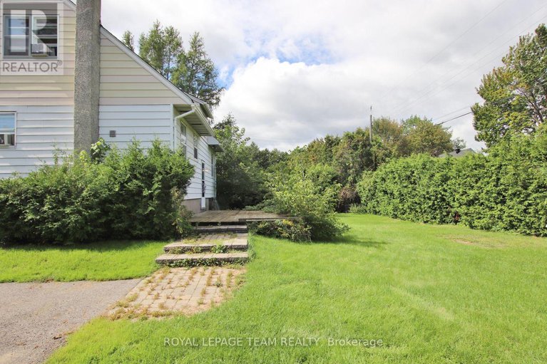28643909/115-rita-avenue/meadowlandsst-claire-gardens/ottawa/ontario/K2G2H2_7