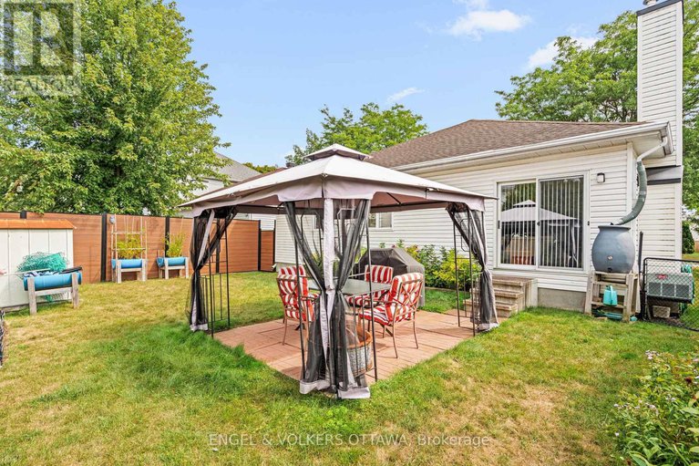 28814846/27-mayford-avenue/barrhaven-east/ottawa/ontario/K2G6A5_39
