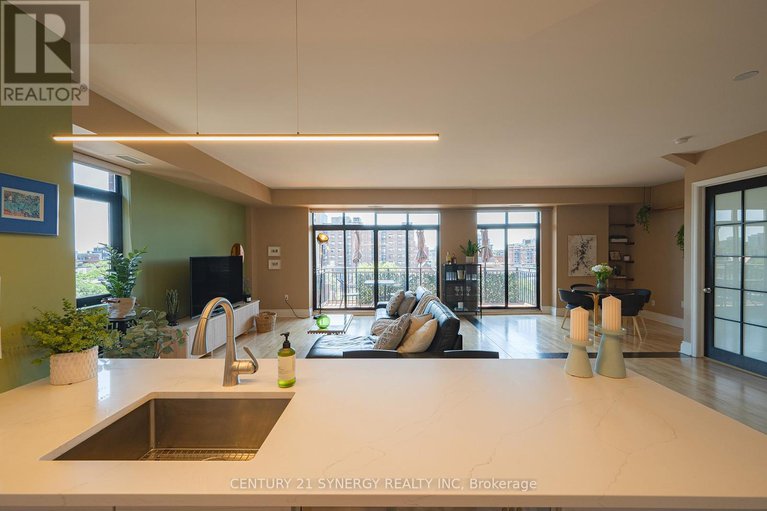 28636830/603-374-cooper-street/ottawa-centre/ottawa/ontario/K2P2P4_11