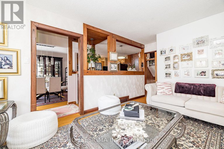 29186349/994-charlton-drive/carson-grove/ottawa/ontario/K1J8B3_1