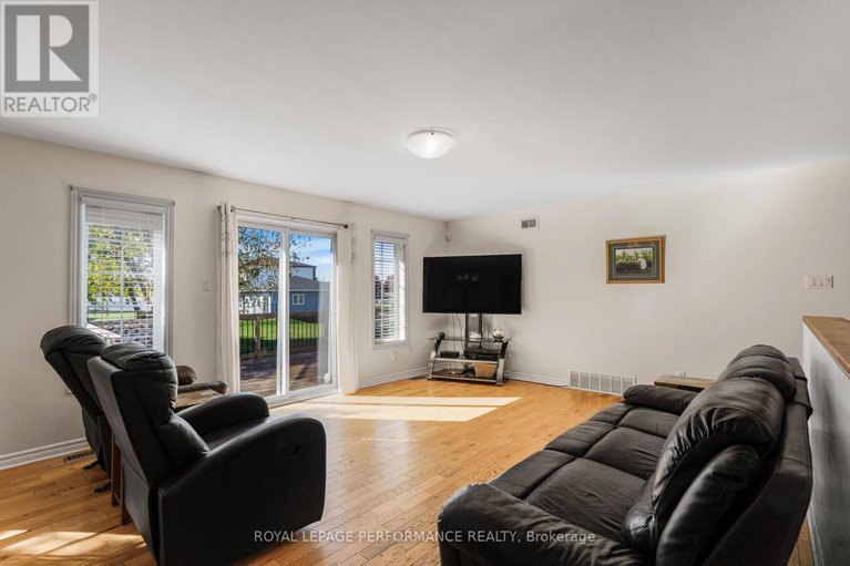 29009681/40-lori-lane/chesterville/north-dundas/ontario/K0C2H0_18
