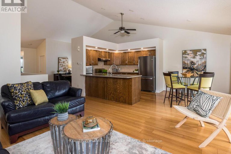 28320783/223-willow-creek-circle/strandherd/ottawa/ontario/K2G7B1_11