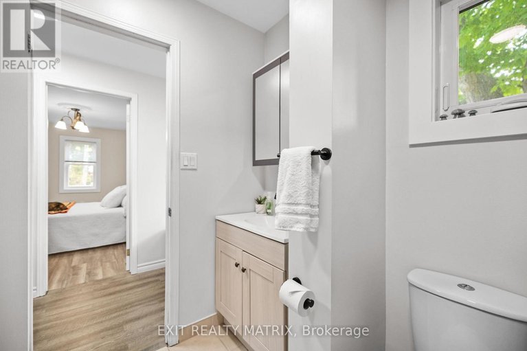 28365243/5515-osgoode-main-street/osgoode/ottawa/ontario/K0A2W0_17
