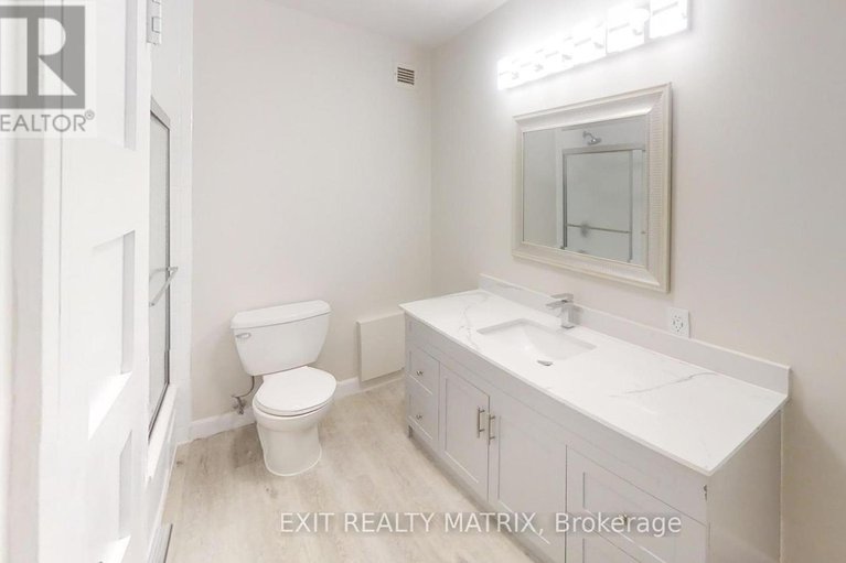 29079654/1011-2951-riverside-drive/mooneys-bayriverside-park/ottawa/ontario/K1V8W6_8