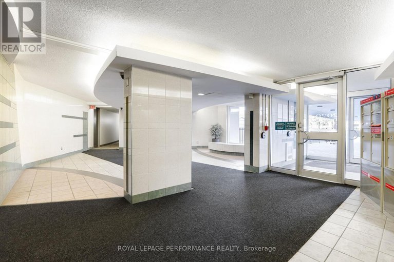 29069042/810-2020-jasmine-crescent/beacon-hill-south/ottawa/ontario/K1J8K5_5