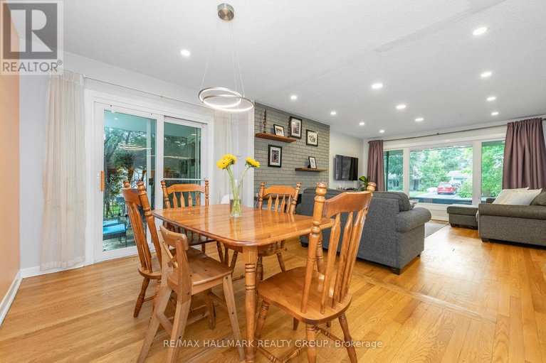 28909917/9-newbury-avenue/borden-farmstewart-farmcarleton-heightsparkwood-hills/ottawa/ontario/K2E6K7_15