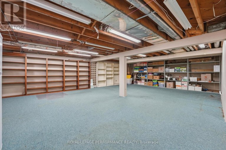 29644956/880-melwood-avenue/mckellar-heightsglabar-park/ottawa/ontario/K2A3C3_36