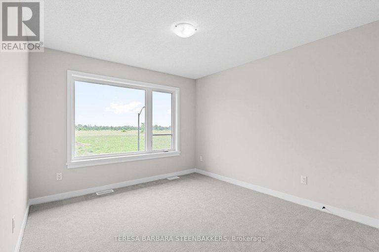 29190985/747-kenny-gordon-avenue-w/riverside-southgloucester-glen/ottawa/ontario/K4M0X9_23