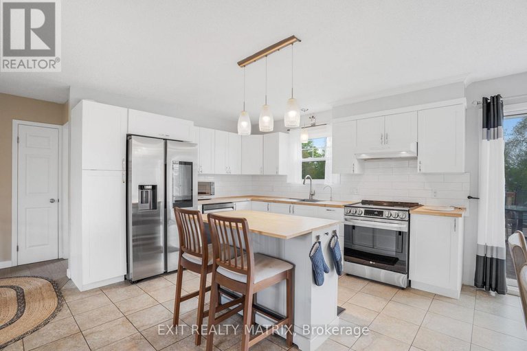 28358313/2140-bedard-street/champlain-twp/champlain/ontario/K6A2R2_11