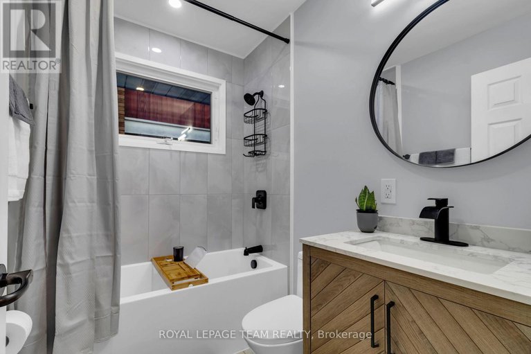 28363169/638-coronation-avenue/riverview-park/ottawa/ontario/K1G0M5_23