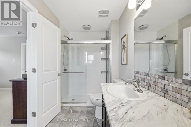 29671638/208-mountain-sorrel-way/avalon-west/ottawa/ontario/K4A1H2_21