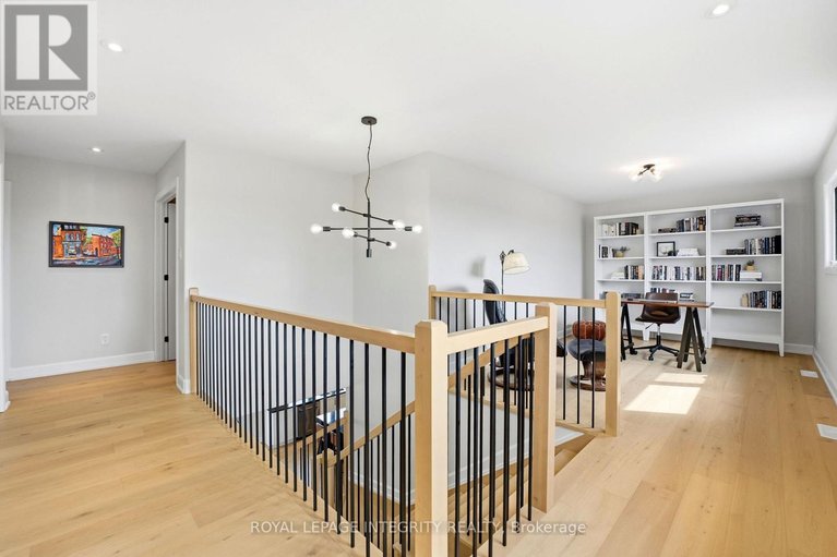 29590747/451-moonlight-drive/russell-twp/russell/ontario/K4R0L1_20