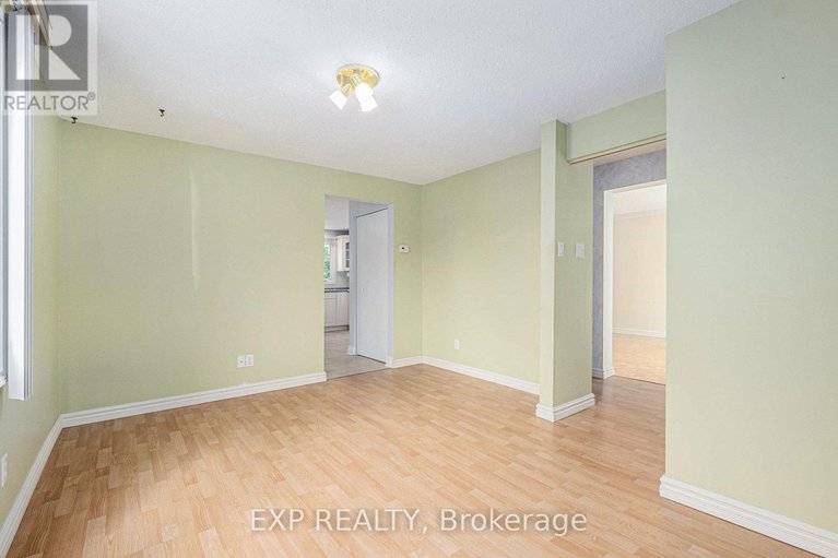 28500689/75-chesterton-drive/borden-farmstewart-farmcarleton-heightsparkwood-hills/ottawa/ontario/K2E5T5_15