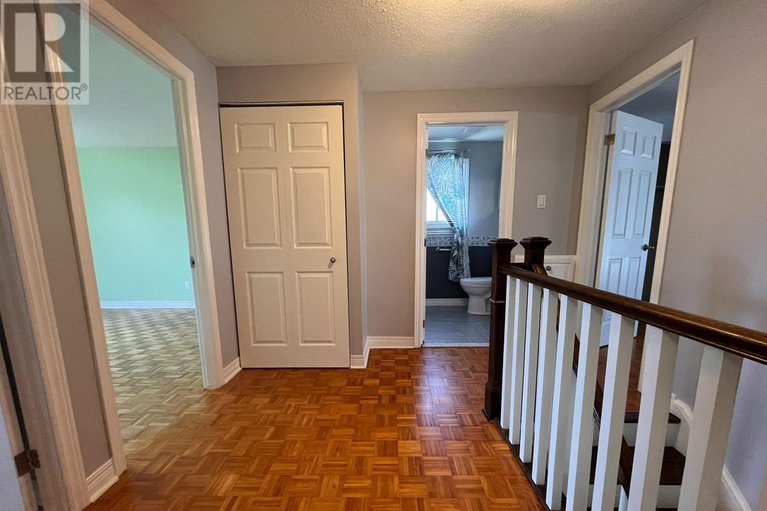 29658665/87-grady-crescent/sheahan-estatestrend-village/ottawa/ontario/K2H5S2_16