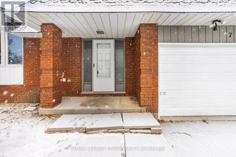 29205924/7-coolbrook-cr-crescent/munster/ottawa/ontario/K0A3P0_5