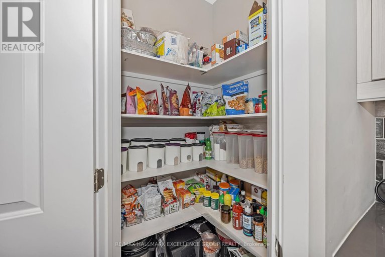 29663853/921-colette-street/clarencerockland-twp/clarence-rockland/ontario/K0A1E0_15