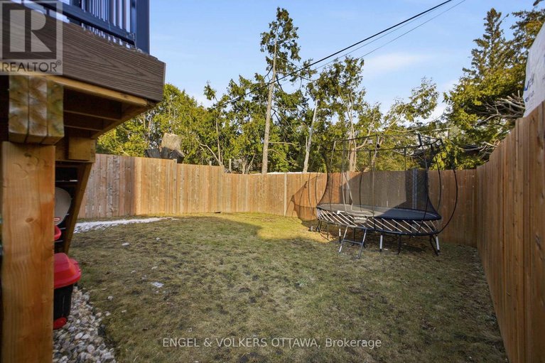 29607126/263-dovercourt-avenue/westborohampton-park/ottawa/ontario/K1Z7H4_35