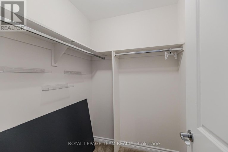 29446143/608-enclave-lane/town-of-rockland/clarence-rockland/ontario/K4K0M8_78