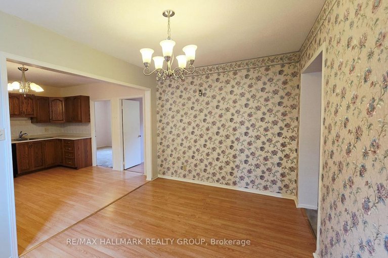 28608345/2923-ahearn-avenue/britannia/ottawa/ontario/K2B7A1_15