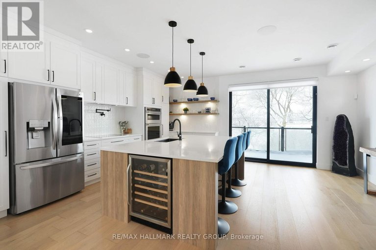 29307757/2167-rice-avenue/woodroffe/ottawa/ontario/K2A0C5_17