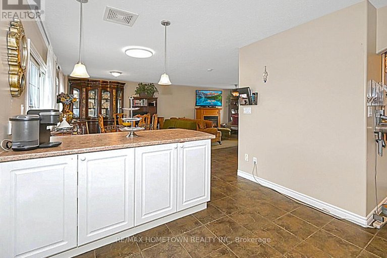 29660311/16-regency-place/brockville/brockville/ontario/K6V7M5_9