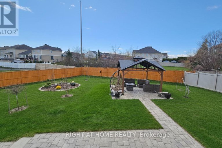 29367758/248-maygrass-way/remainder-of-stittsville-area/ottawa/ontario/K2S2K9_37