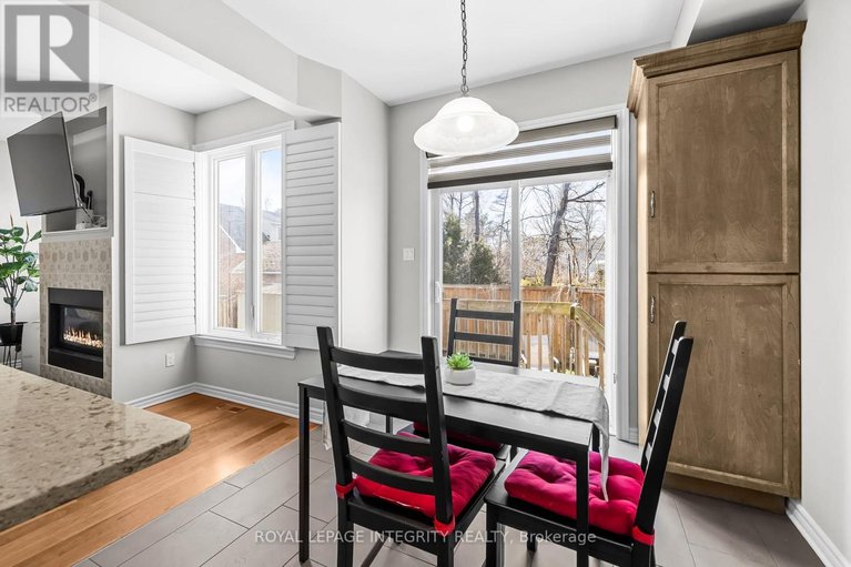 29655323/27-orange-blossom-private/blossom-parkleitrim/ottawa/ontario/K1T0M9_14