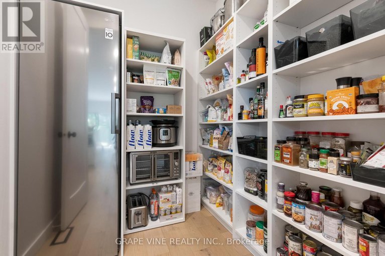 29642909/1108a-falaise-road/borden-farmstewart-farmcarleton-heightsparkwood-hills/ottawa/ontario/K2E6R2_47