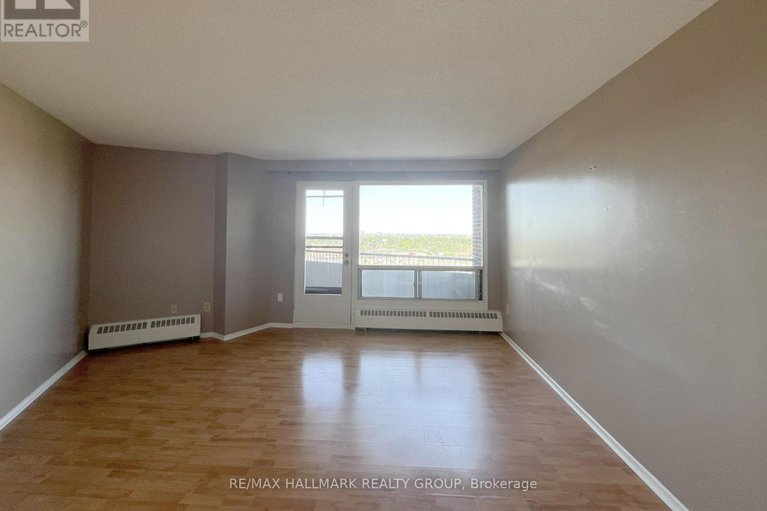 28636839/1015-20-chesterton-drive/borden-farmstewart-farmcarleton-heightsparkwood-hills/ottawa/ontario/K2E6Z7_7