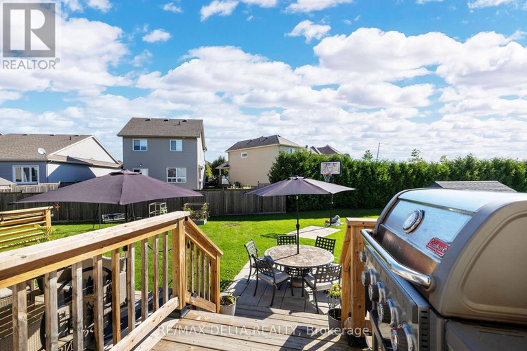 28869855/221-mercury-street/clarencerockland-twp/clarence-rockland/ontario/K4K0E8_38