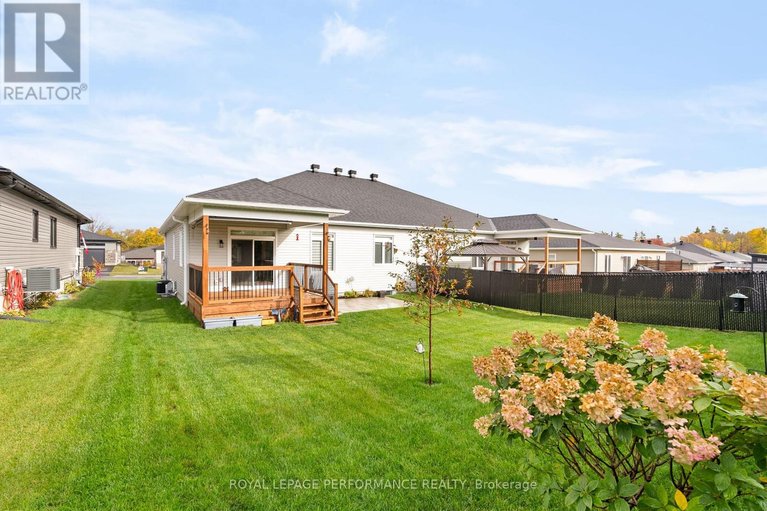29626647/42-forrester-way/long-sault/south-stormont/ontario/K0C1P0_37