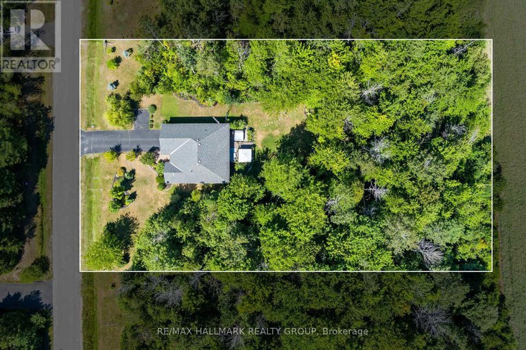 28797627/17-anthony-curro-drive-drive/north-grenville-twp-kemptville-east/north-grenville/ontario/K0G1J0_3