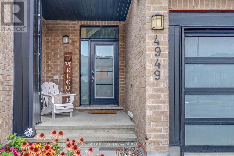 28755525/4949-abbott-street-e/emerald-meadowstrailwest/ottawa/ontario/K2S1E7_2