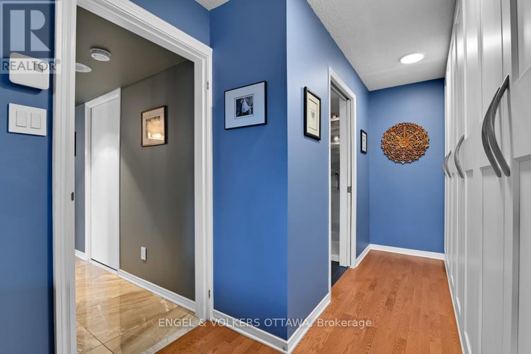28541855/402-160-george-street/lower-townbyward-market/ottawa/ontario/K1N9M2_20