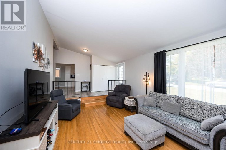 28393390/233-allan-street/smiths-falls/smiths-falls/ontario/K7A4M9_7