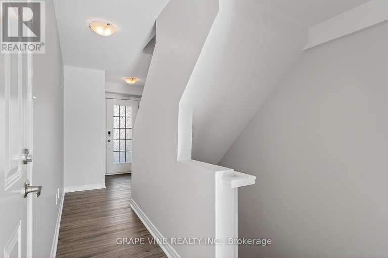 29425305/750-sanibel-private/westcliffe-estates/ottawa/ontario/K2H0A8_27