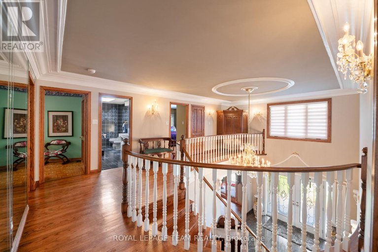 28150557/10-nancy-avenue/sheahan-estatestrend-village/ottawa/ontario/K2H8L4_22