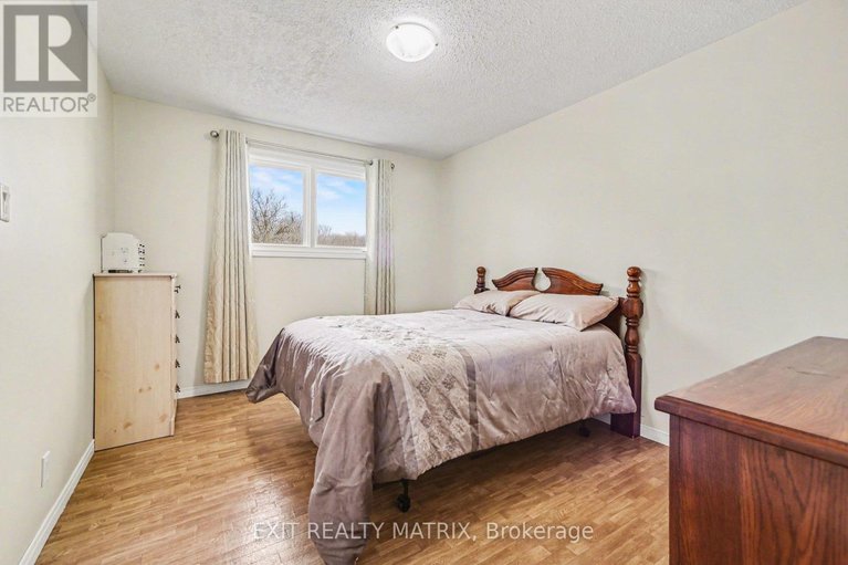 29597745/60-charles-street/north-stormont-finch-twp/north-stormont/ontario/K0A1R0_19