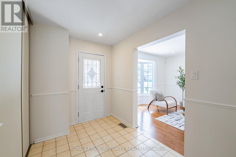 29486771/559-arc-en-ciel-street/fallingbrookgardenway-south/ottawa/ontario/K4A3J1_4