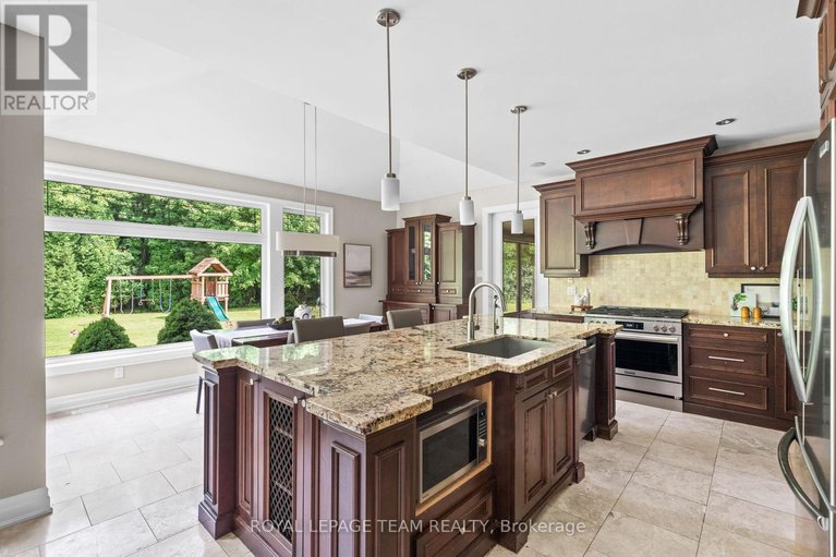 28682471/5811-longhearth-way/manotick-east-to-manotick-station/ottawa/ontario/K4M1M2_11