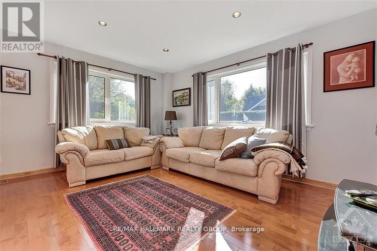 29662785/100-delong-drive/rothwell-heights/ottawa/ontario/K1J7E1_8