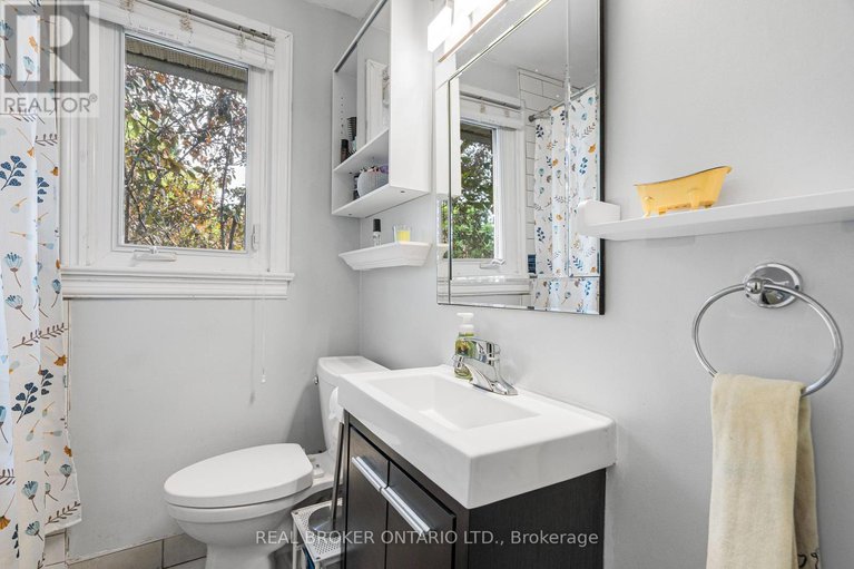 28925104/1003-silver-street/carlington/ottawa/ontario/K1Z6H8_22