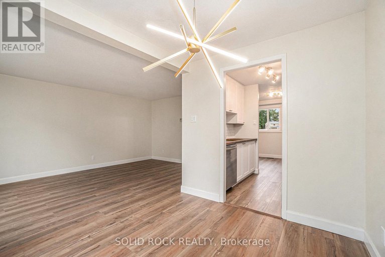 28504129/33-thistledown-court/pheasant-run/ottawa/ontario/K2J1N1_8