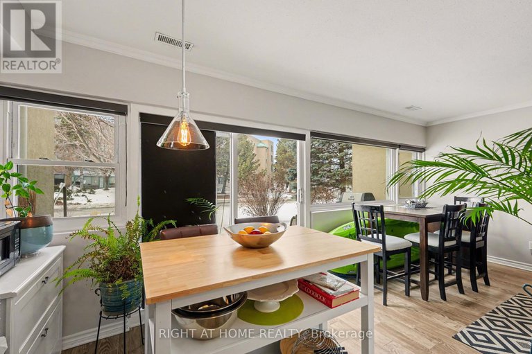 29439108/121-12-corkstown-road/lakeview-park/ottawa/ontario/K2H5B3_14