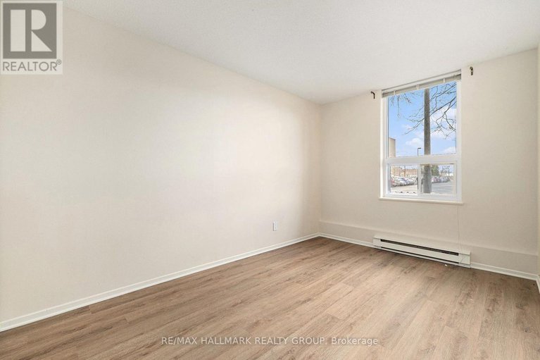 28475825/101-50-emmerson-avenue/mechanicsville/ottawa/ontario/K1Y4P7_17